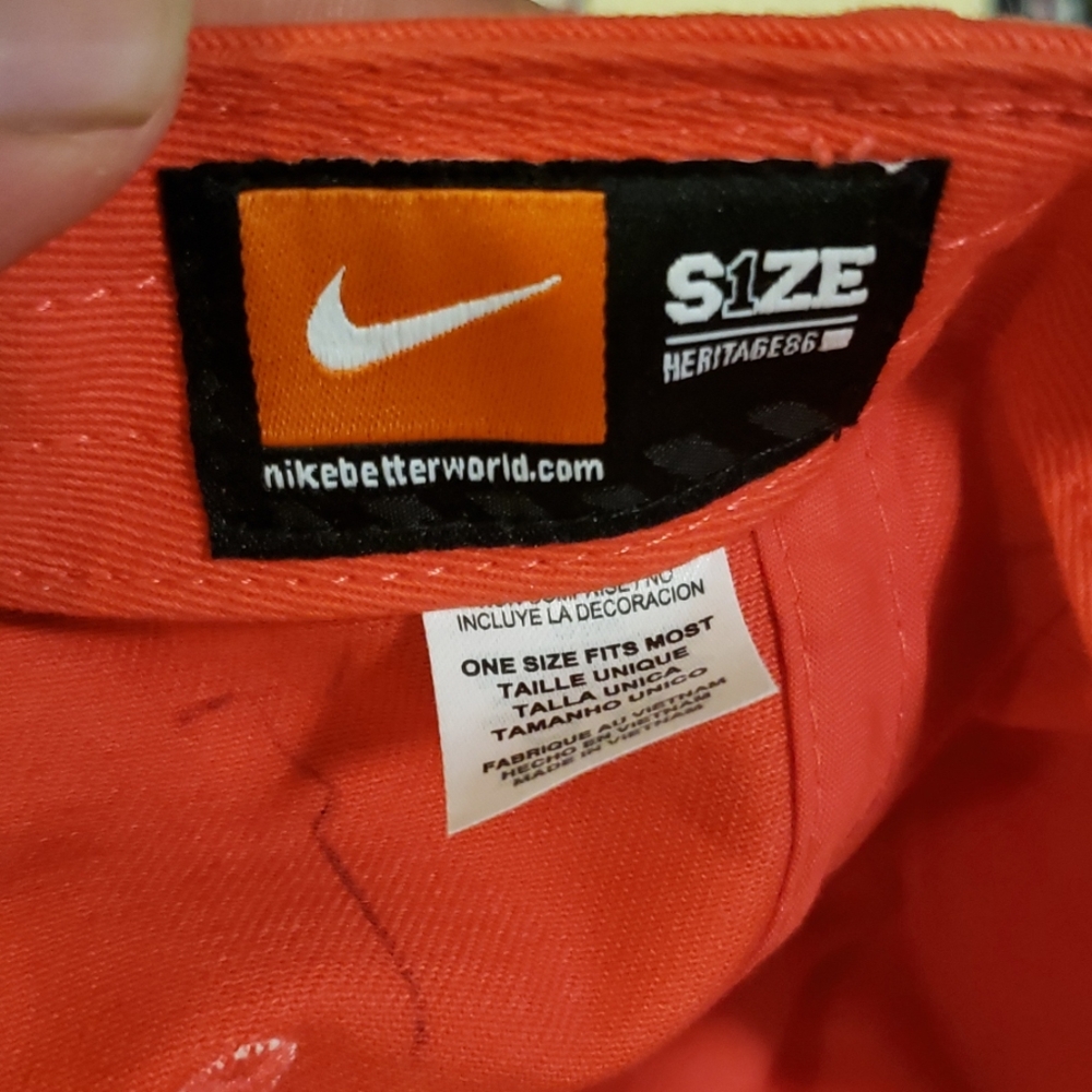 nike hat - Picture 5 of 6
